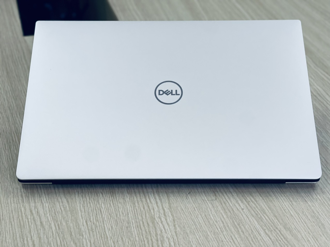 Dell xps 7390 mẫu laptop xách tay giá rẻ chất lượng